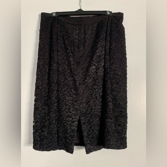 066 ADRIANNA PAPELL plus black lace skirt - Picture 2 of 6